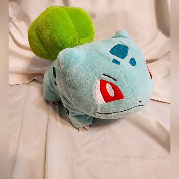Bulbasaur Pokémon Small Plush - Picture 1 of 1